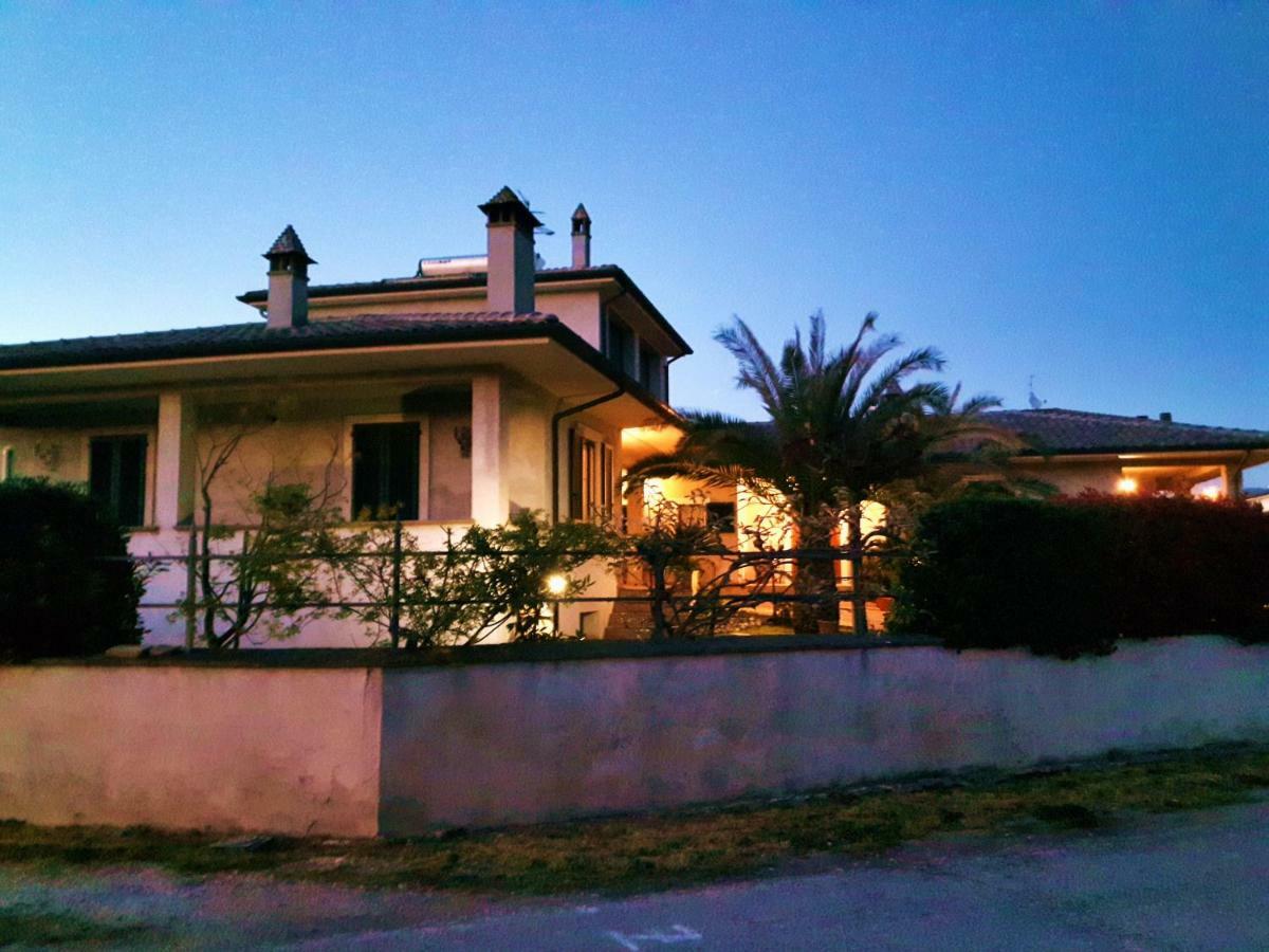 Elisa House Bed and Breakfast Foligno Buitenkant foto
